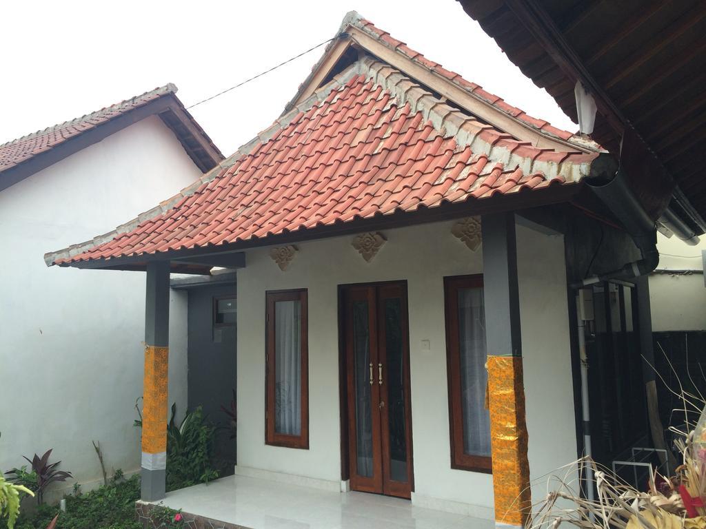 Linggy Homestay Nusa Lembongan  Exterior photo